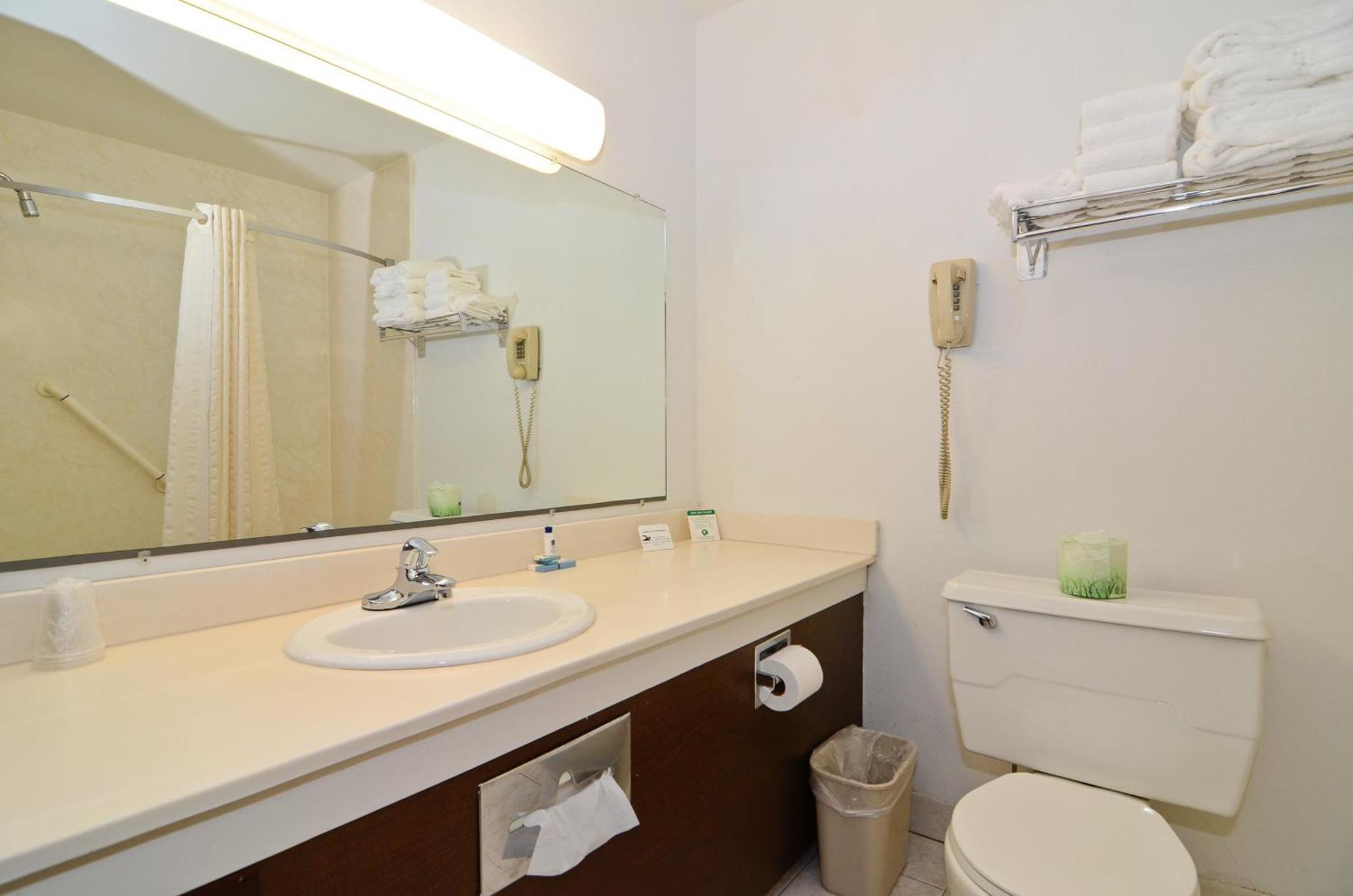 Americas Best Value Inn Iola Szoba fotó