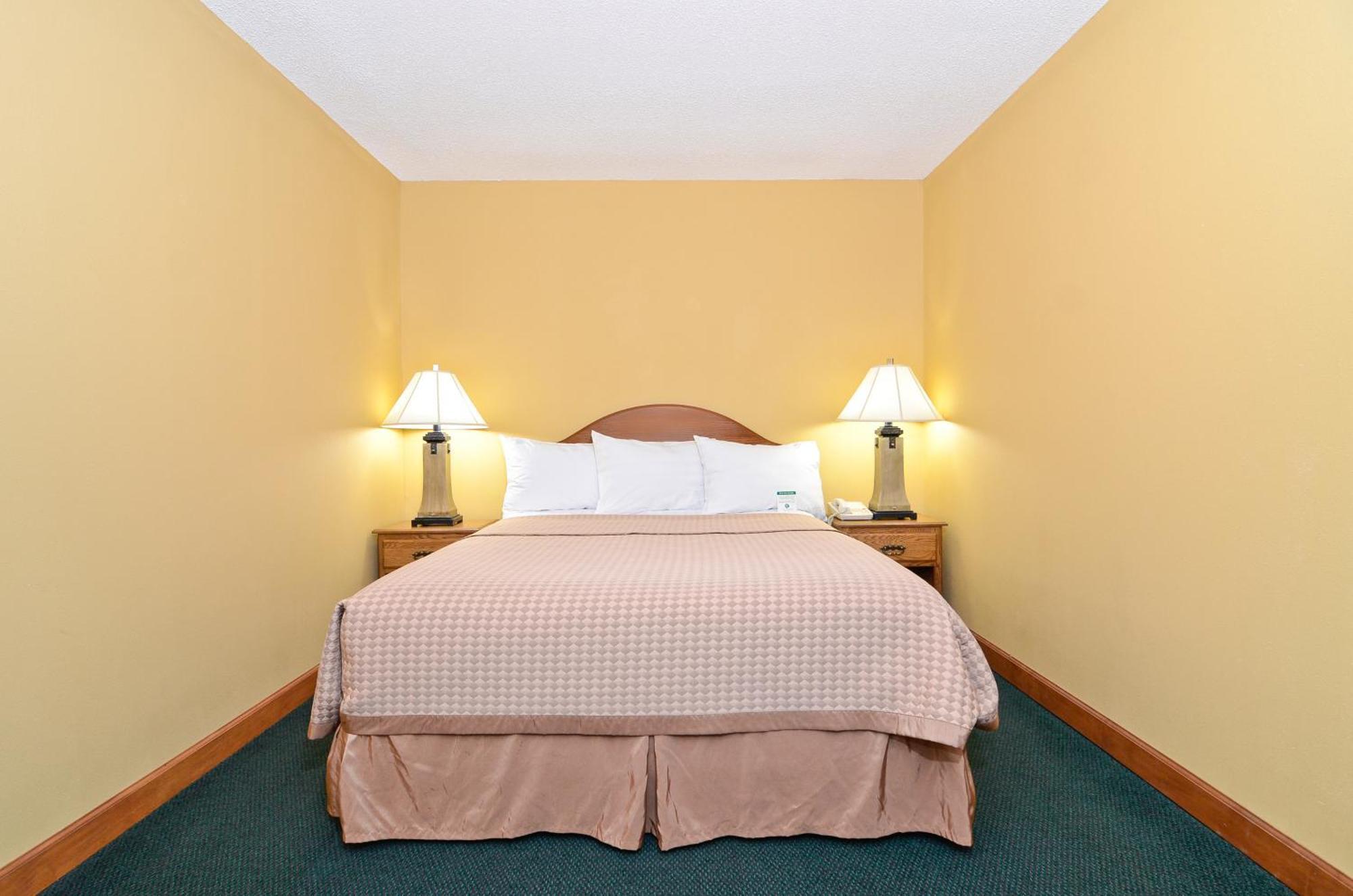 Americas Best Value Inn Iola Kültér fotó
