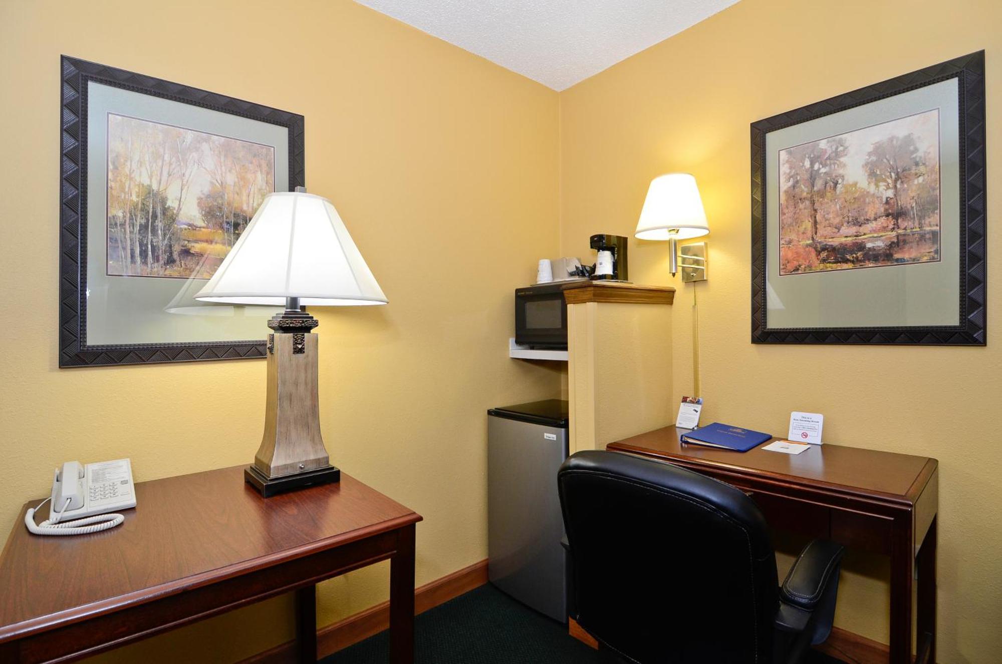 Americas Best Value Inn Iola Szoba fotó