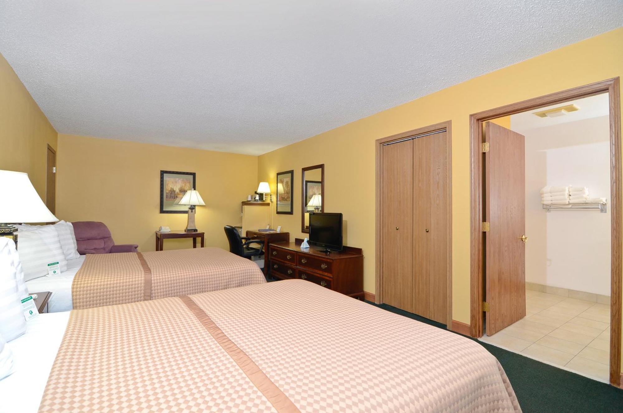 Americas Best Value Inn Iola Kültér fotó